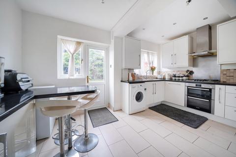 4 bedroom semi-detached house for sale, Worple Close, Harrow