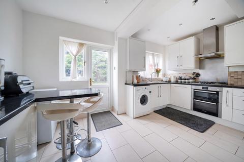 13 Worple Close, Harrow, HA2 9ST