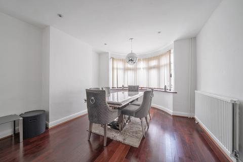 13 Worple Close, Harrow, HA2 9ST