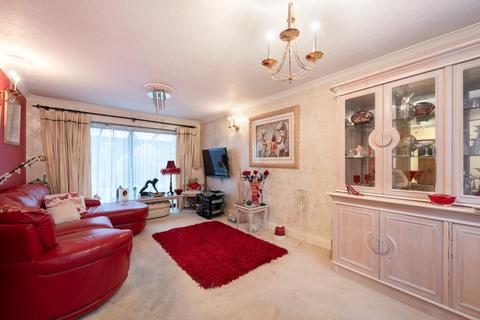 3 bedroom detached house for sale, Brycedale Crescent, London N14