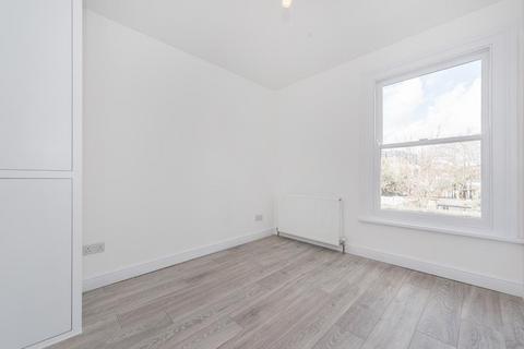 2 bedroom apartment for sale, Minet Gardens, London, NW10