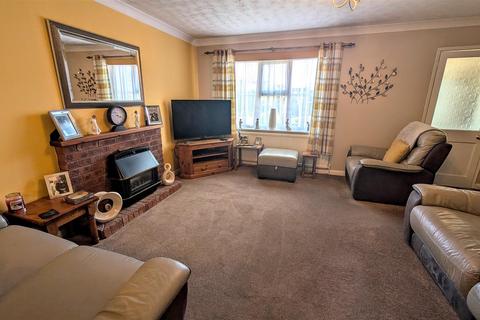 3 bedroom detached house for sale, Girvan Close, Woodthorpe, York YO24 2XR