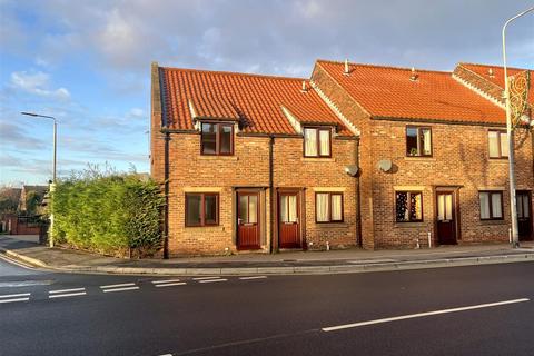 2 bedroom end of terrace house to rent, Southgate, Market Weighton