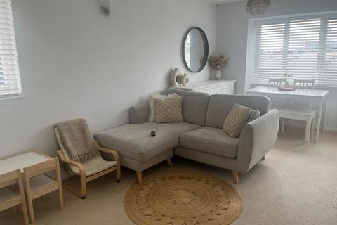 2 bedroom flat to rent, Brimfield Road, Purfleet On Thames , RM19 1RQ