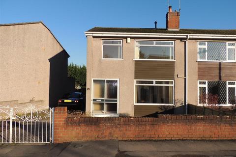 3 bedroom semi-detached house to rent, Sutherland Avenue, Bristol