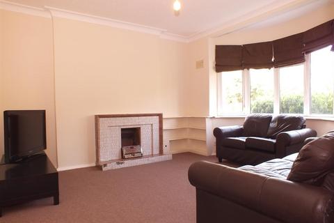 4 bedroom detached house to rent, St Dunstans Avenue, Acton W3 6QL