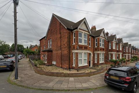 1 bedroom flat to rent, Merton Road, Bedford