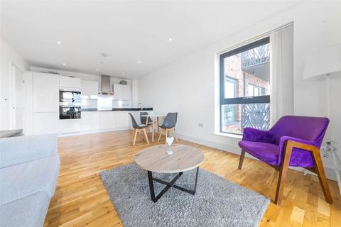 2 bedroom apartment for sale, Cityview Point, London E14