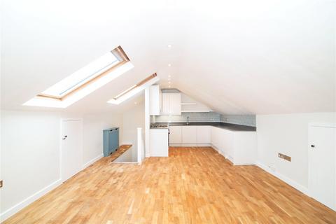 3 bedroom apartment for sale, Hampton Road, Teddington, Middlesex, TW11