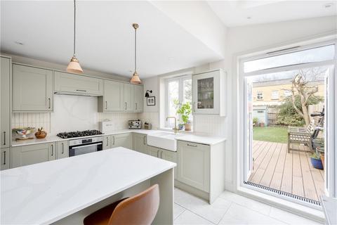 3 bedroom terraced house for sale, Burntwood Lane, Wandsworth, London, SW17