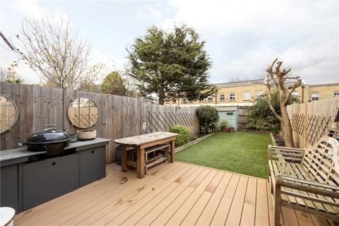 3 bedroom terraced house for sale, Burntwood Lane, Wandsworth, London, SW17