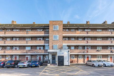 2 bedroom flat for sale, Dearmer House, Tulse Hill, London, SW2