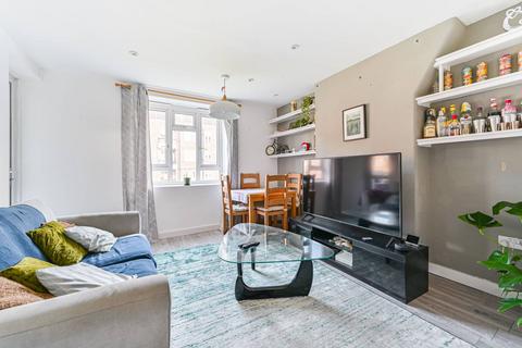 2 bedroom flat for sale, Dearmer House, Tulse Hill, London, SW2