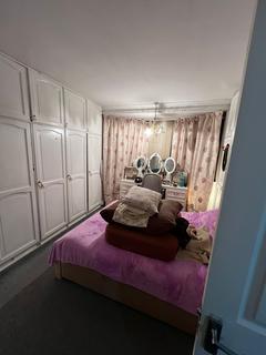 3 bedroom terraced house to rent, Gay Gardens, Dagenham RM10