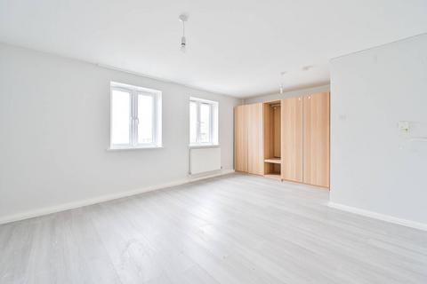 2 bedroom flat to rent, Gleneagles Close, South Bermondsey, London, SE16