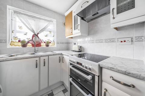 2 bedroom flat for sale, Weald Close, South Bermondsey, London, SE16