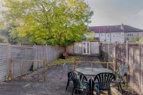 3 bedroom house to rent, Woodmansterne Road, Streatham Common, London, SW16