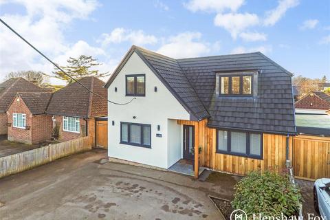 180 Rownhams Lane, North Baddesley, Southampton, SO52 9LQ