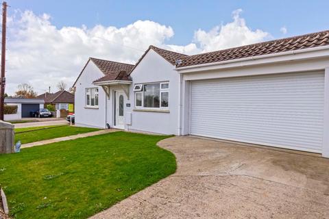 3 bedroom bungalow for sale, Bramber Close, Sompting, Lancing