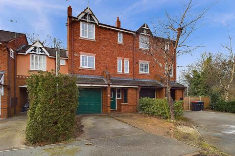 4 bedroom townhouse for sale, Benton Drive, Chester, CH2