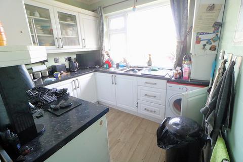 3 bedroom semi-detached house for sale, Lowfield Avenue, Greasbrough