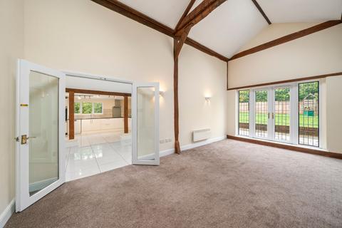 2 bedroom detached house to rent, Park Barn Farm, Wisley Common, GU23