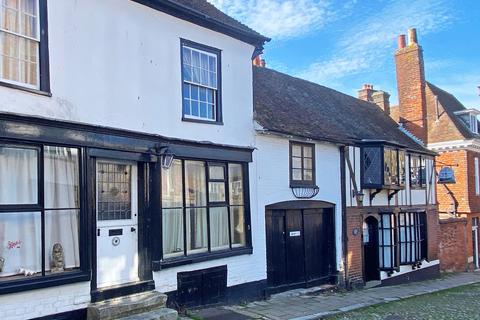 4 bedroom cottage for sale, West Street, Rye, East Sussex TN31 7ES