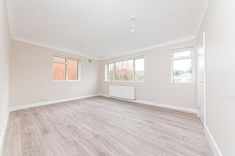 3 bedroom apartment to rent, Camberley, Surrey