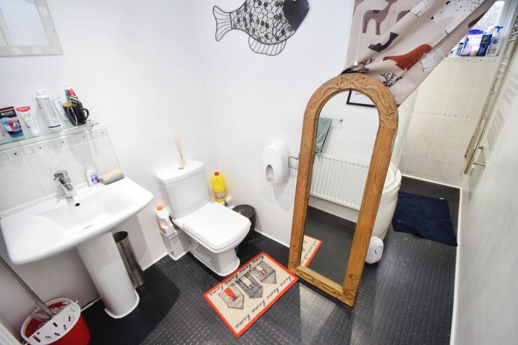 C286681b-Bathroom 201