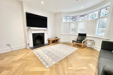 5 bedroom semi-detached house to rent, Highfield Road, West Purley