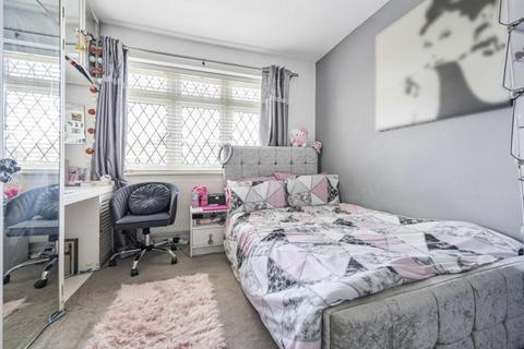 27 Coleridge Crescent, Colnbrook, Slough, SL3 0PY