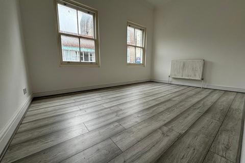 2 bedroom flat to rent, Margate, CT9