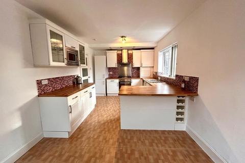 3 bedroom semi-detached house to rent, Hazel Street, Sutton In Ashfield, Nottinghamshire