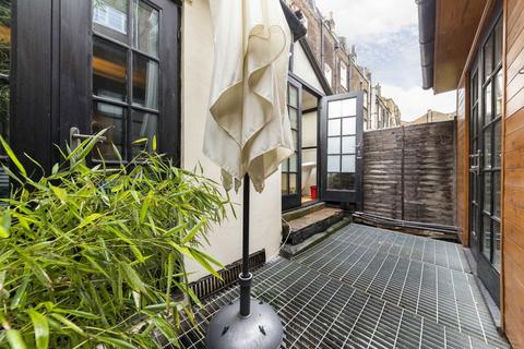 2 bedroom flat for sale, Leigh Street, London WC1H