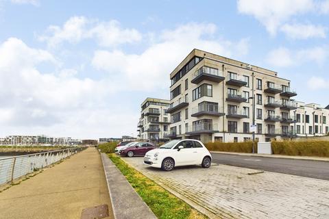 2 bedroom apartment to rent, Fin Street, Plymouth PL1