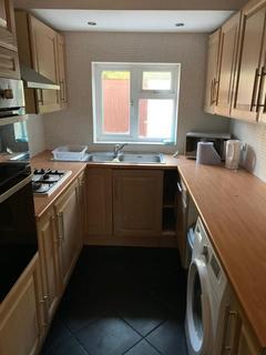 1 bedroom in a house share to rent, Sturgess Avenue, London NW4