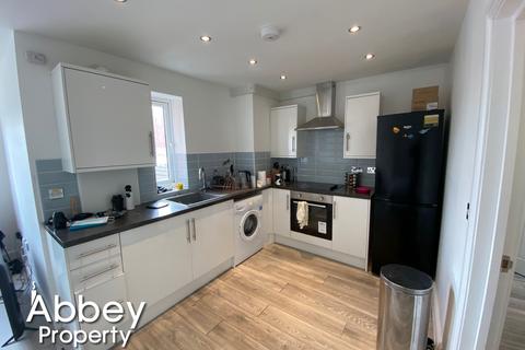 1 bedroom flat to rent, Farley Hill, The Compasses, LU1