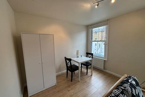 1 bedroom flat to rent, York Road, London W3