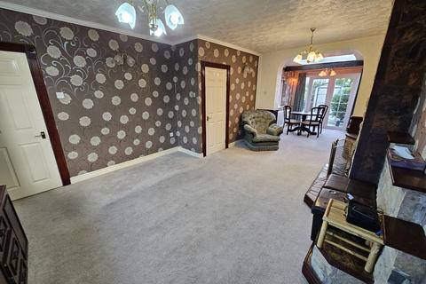 3 bedroom terraced house for sale, Atholl Drive, Heywood, OL10 3SJ