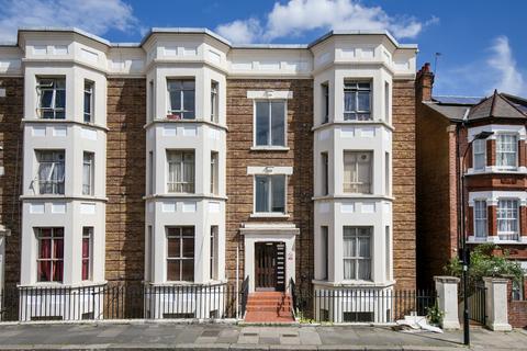 1 bedroom flat to rent, Curwen Road, London W12