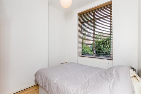 1 bedroom flat to rent, Curwen Road, London W12