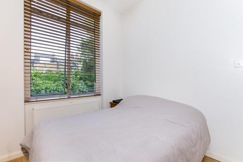 1 bedroom flat to rent, Curwen Road, London W12