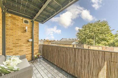 Flat 101, Cassidy House, 3 Bowen Drive, London, SE7 7GA