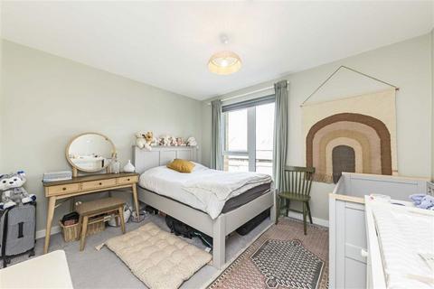 Flat 101, Cassidy House, 3 Bowen Drive, London, SE7 7GA