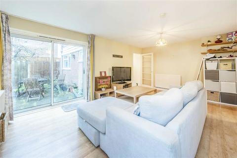 2 bedroom flat for sale, Clarence Avenue, London SW4