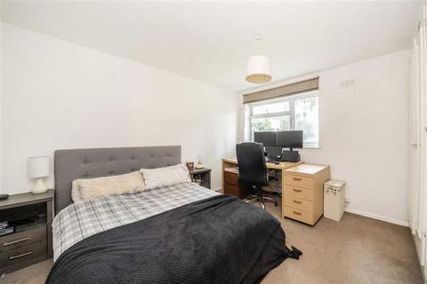 2 bedroom flat for sale, Clarence Avenue, London SW4