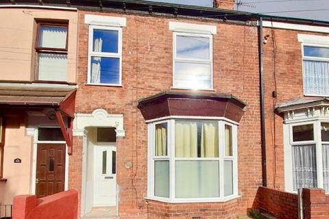 3 bedroom terraced house to rent, Kings Bench Street, Hull, East Yorkshire , HU3 2TX, UK