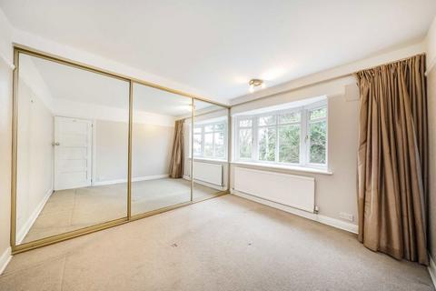 4 bedroom house to rent, Robin Hood Way, London SW15