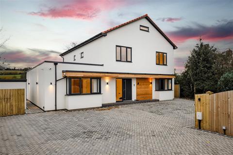 5 bedroom detached house for sale, Beautiful Contemporary Detached Family Residence Of  3,500 plus Sq Ft