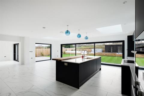 5 bedroom detached house for sale, Beautiful Contemporary Detached Family Residence Of  3,500 plus Sq Ft